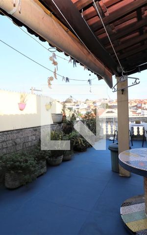 Casa à venda com 140m², 4 quartos e 2 vagasChurrasqueira