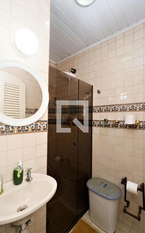 Casa à venda com 140m², 4 quartos e 2 vagasBanheiro da Suíte 2