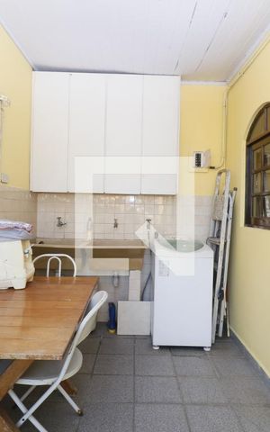Casa à venda com 140m², 4 quartos e 2 vagasÁrea de Serviço