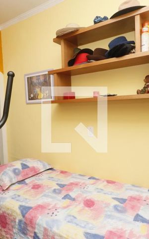 Casa à venda com 140m², 4 quartos e 2 vagasQuarto 2 - suíte