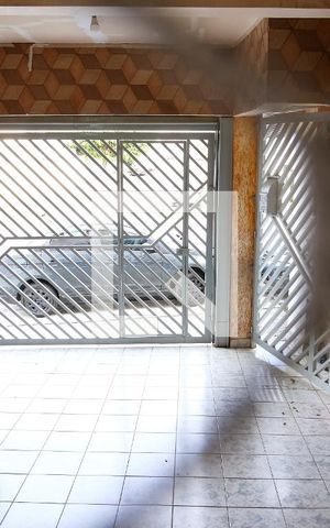 Casa à venda com 215m², 5 quartos e 2 vagas Casa à venda com 215m², 5 quartos e 2 vagasVista da Sala