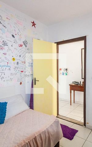 Casa à venda com 210m², 3 quartos e 4 vagas Casa à venda com 210m², 3 quartos e 4 vagasQuarto 3