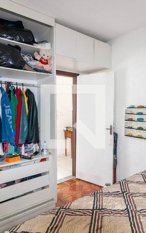 Casa à venda com 210m², 3 quartos e 4 vagas Casa à venda com 210m², 3 quartos e 4 vagasQuarto 2