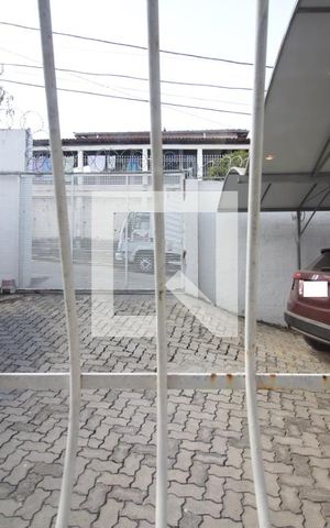 Apartamento para alugar com 63m², 2 quartos e 1 vagaVista