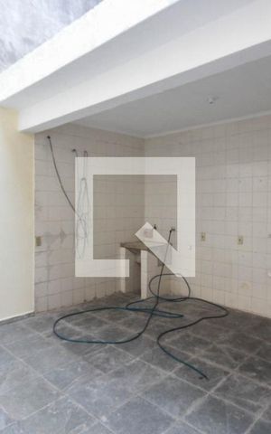 Casa para alugar com 119m², 2 quartos e 2 vagas Casa para alugar com 119m², 2 quartos e 2 vagasQuntal