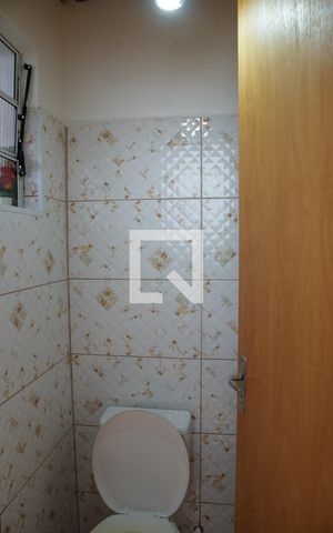Casa à venda com 164m², 3 quartos e 3 vagas Casa à venda com 164m², 3 quartos e 3 vagasBanheiro de Serviço