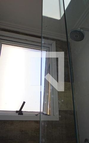 Apartamento à venda com 62m², 2 quartos e 1 vagaSuíte banheiro 