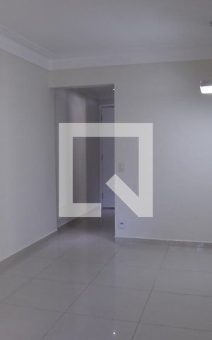 Apartamento para alugar com 81m², 3 quartos e 1 vagaSala