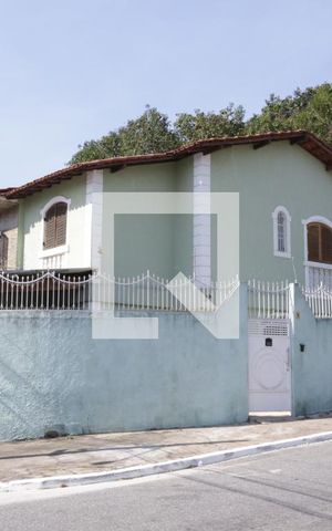 Casa à venda com 164m², 3 quartos e 1 vagaFachada