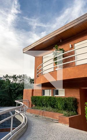 Casa de condomínio à venda com 600m², 3 quartos e 4 vagas