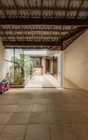 Casa para alugar com 197m², 3 quartos e 3 vagas Casa para alugar com 197m², 3 quartos e 3 vagasGaragem