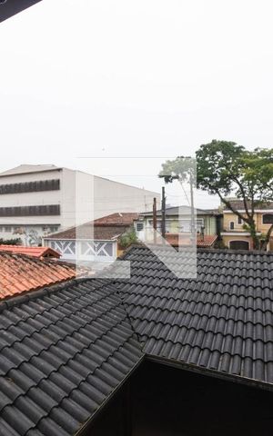 Casa para alugar com 197m², 3 quartos e 3 vagas Casa para alugar com 197m², 3 quartos e 3 vagasSacada da Suíte - Vista