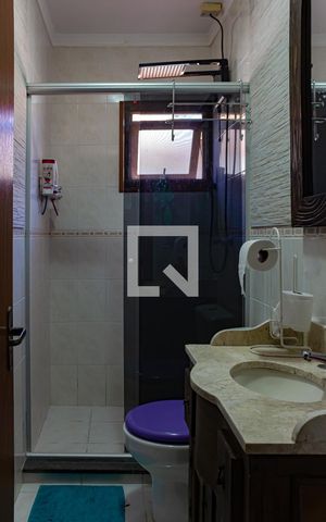 Casa de condomínio à venda com 117m², 3 quartos e 2 vagas Casa de condomínio à venda com 117m², 3 quartos e 2 vagasBanheiro