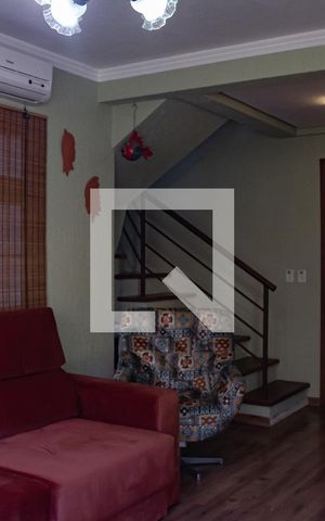 Casa de condomínio à venda com 117m², 3 quartos e 2 vagas Casa de condomínio à venda com 117m², 3 quartos e 2 vagasSala