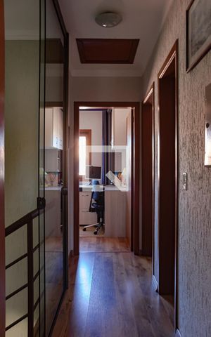 Casa de condomínio à venda com 117m², 3 quartos e 2 vagas Casa de condomínio à venda com 117m², 3 quartos e 2 vagasCorredor