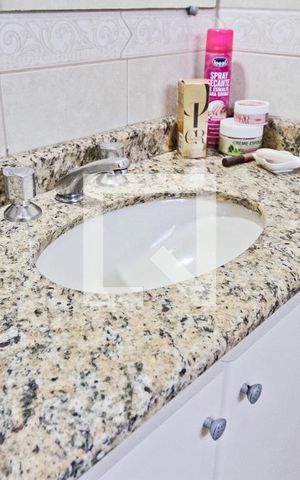 Casa à venda com 350m², 5 quartos e 5 vagas Casa à venda com 350m², 5 quartos e 5 vagasBanheiro