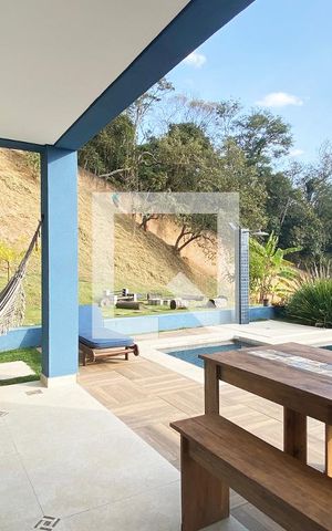 Casa de condomínio para alugar com 430m², 5 quartos e 6 vagasÁrea Externa