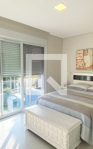 Casa de condomínio para alugar com 430m², 5 quartos e 6 vagasSuíte 3