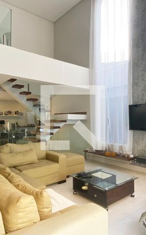 Casa de condomínio para alugar com 430m², 5 quartos e 6 vagasSala