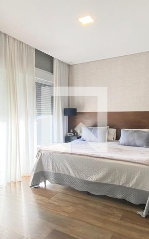 Casa de condomínio para alugar com 430m², 5 quartos e 6 vagasSuíte master
