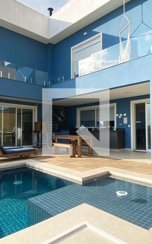 Casa de condomínio para alugar com 430m², 5 quartos e 6 vagasPiscina