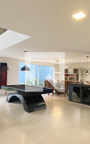 Casa de condomínio para alugar com 430m², 5 quartos e 6 vagasSala