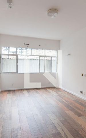 Apartamento à venda com 118m², 3 quartos e 1 vaga Apartamento à venda com 118m², 3 quartos e 1 vagaSala