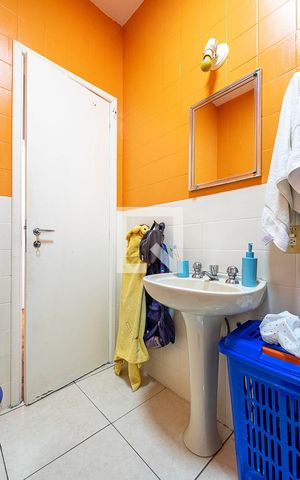 Casa para alugar com 188m², 3 quartos e 1 vaga Casa para alugar com 188m², 3 quartos e 1 vagaBanheiro Social