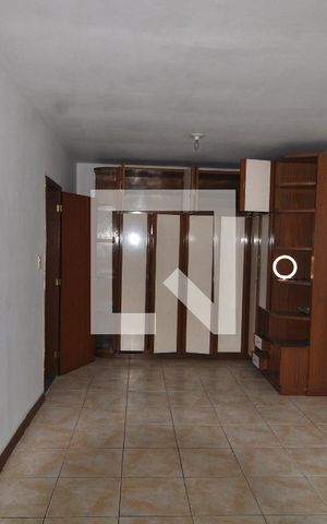 Casa à venda com 206m², 5 quartos e 1 vagaQuarto 3 - Armários