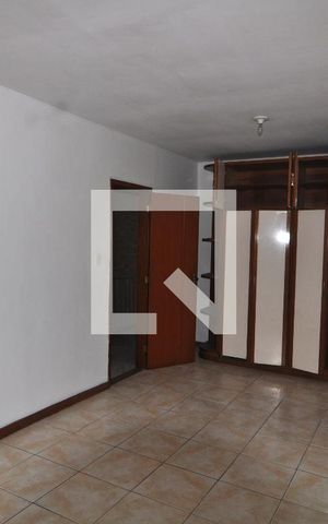 Casa à venda com 206m², 5 quartos e 1 vagaQuarto 3 - Armários