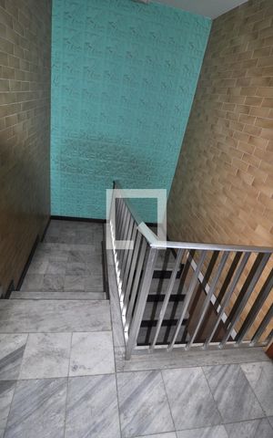 Casa à venda com 206m², 5 quartos e 1 vagaEscada Acesso