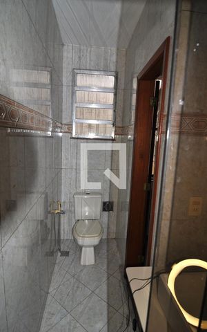 Casa à venda com 206m², 5 quartos e 1 vagaBanheiro da Suite