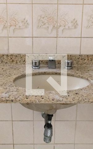 Apartamento à venda com 77m², 3 quartos e 1 vaga Apartamento à venda com 77m², 3 quartos e 1 vagaBanheiro 1