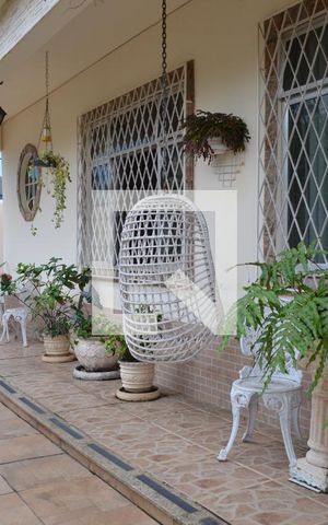 Casa à venda com 210m², 3 quartos e 6 vagasÁrea Externa