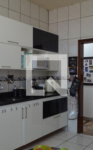 Casa à venda com 210m², 3 quartos e 6 vagasCozinha