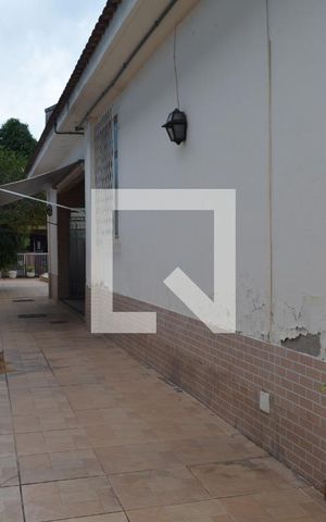 Casa à venda com 210m², 3 quartos e 6 vagasÁrea Externa