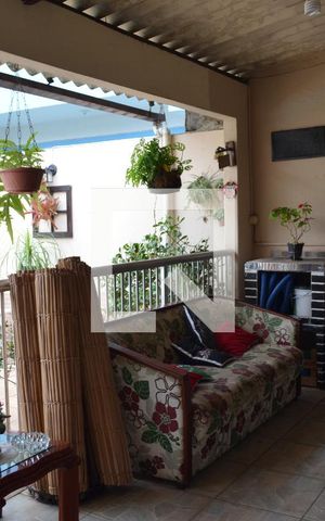 Casa à venda com 210m², 3 quartos e 6 vagasÁrea Externa - Espaço Gourmet