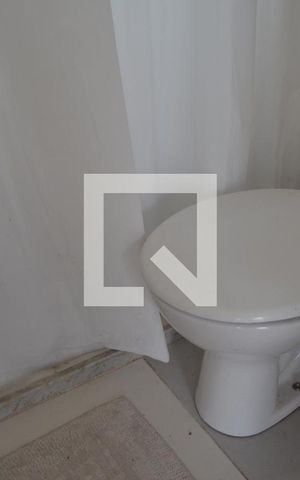 Casa à venda com 210m², 3 quartos e 6 vagasBanheiro Externo