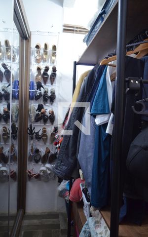 Casa à venda com 210m², 3 quartos e 6 vagasCloset 