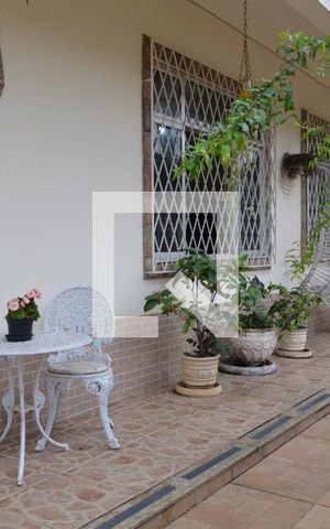 Casa à venda com 210m², 3 quartos e 6 vagasÁrea Externa