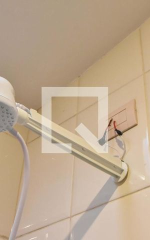 Casa para alugar com 215m², 4 quartos e 2 vagasBanheiro