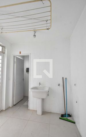 Casa para alugar com 215m², 4 quartos e 2 vagasLavanderia