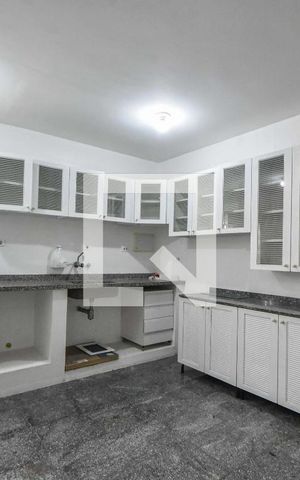 Casa para alugar com 215m², 4 quartos e 2 vagasCozinha