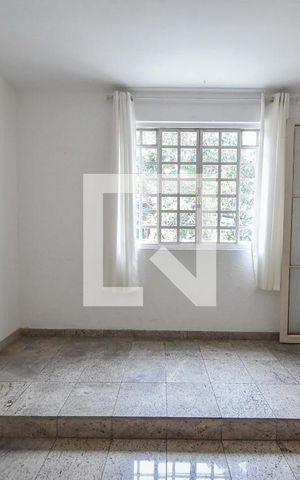 Casa para alugar com 215m², 4 quartos e 2 vagasQuarto 02