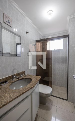 Apartamento para alugar com 65m², 2 quartos e 1 vaga Apartamento para alugar com 65m², 2 quartos e 1 vagaBanheiro Social