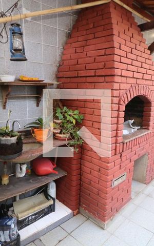 Casa à venda com 250m², 3 quartos e 4 vagasChurrasqueira