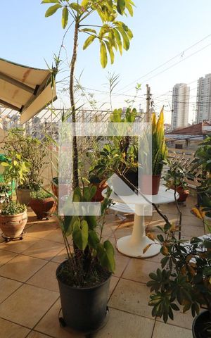 Casa à venda com 250m², 3 quartos e 4 vagasVaranda quarto 2
