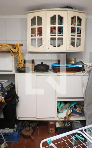 Casa à venda com 250m², 3 quartos e 4 vagasQuarto de Serviço