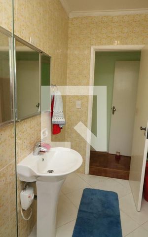 Casa à venda com 250m², 3 quartos e 4 vagasBanheiro da Suíte