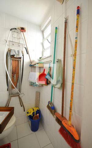 Apartamento à venda com 64m², 2 quartos e 1 vagaBanheiro de Serviço